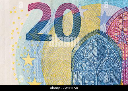 Bruchstück eines 20-Euro-Banknotenstücks in Nahaufnahme Stockfoto