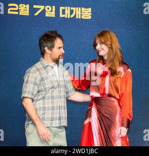 Sam Rockwell und Bryce Dallas Howard, 18. Januar 2024: Schauspieler Sam Rockwell (L) und Schauspielerin Bryce Dallas Howard posieren während einer Pressekonferenz für den neuen hollywood-Film Argylle in Seoul, Südkorea. Der Film wird am 7. Februar in Korea veröffentlicht. Quelle: Lee Jae-won/AFLO/Alamy Live News Stockfoto