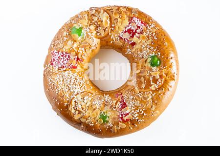 Ringförmiger Kuchen. Roscon de reyes. Traditionelle spanische Patisserie. Weihnachten Stockfoto