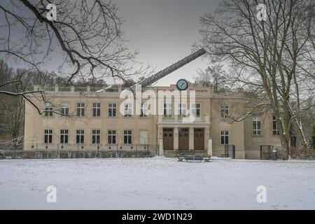 Archenhold Sternwarte im Winter, Alt-Treptow, Treptower Park, Treptow, Treptow-Köpenick, Berlin, Deutschland Stockfoto