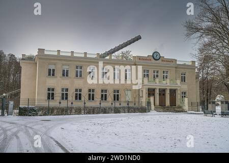 Archenhold Sternwarte im Winter, Alt-Treptow, Treptower Park, Treptow, Treptow-Köpenick, Berlin, Deutschland Stockfoto