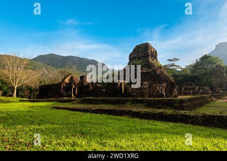 Das Heiligtum meines Sohnes hat die Shaiva-Hindu-Tempel in Zentral-Vietnam ruiniert Stockfoto