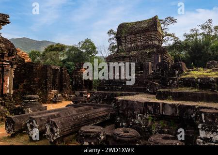 Das Heiligtum meines Sohnes hat die Shaiva-Hindu-Tempel in Zentral-Vietnam ruiniert Stockfoto