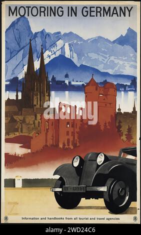 „AUTO IN GERMANY“ ein Reiseplakat aus dem frühen 20. Jahrhundert, das ein Auto mit Blick auf eine stilisierte deutsche Landschaft mit Bergen, einer Kirche und Gebäuden mit roten Dächern in flachem, illustrativem Stil zeigt. Stockfoto