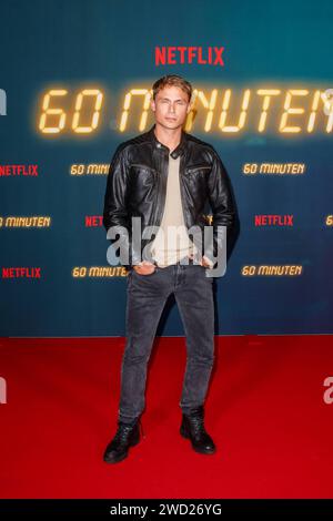 NETFLIX Premiere - 60 Minuten Dennis Mojen bei der NETFLIX Premiere 60 Minuten im Kino in der Kulturbrauerei am 17.01.2024 in Berlin. *** NETFLIX Premiere 60 Minuten Dennis Mojen bei der NETFLIX Premiere 60 Minuten im Kino in der Kulturbrauerei am 17 01 2024 in Berlin Copyright: XEventpressxKochanx Stockfoto