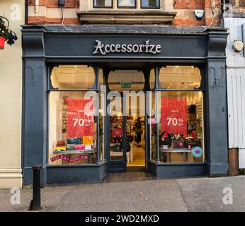 Zubehörladen, High Street, Lincoln City, Lincolnshire, England, UK Stockfoto