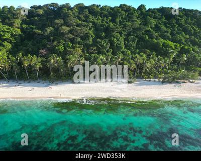 Eine Luftaufnahme von Puka Beach in Boracay, den Philippinen Stockfoto