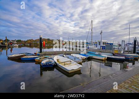 Lymington Harbour Marina, Lymington, Hampshire, England, Großbritannien Stockfoto