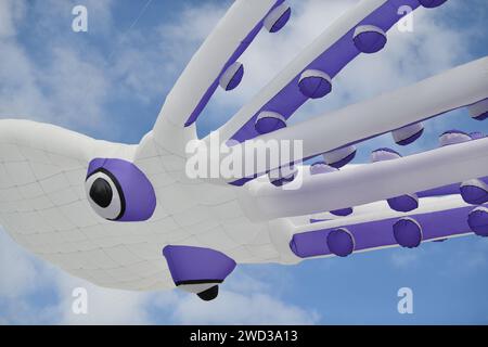 White Octopus Drachen im Sky Kite Festival. Stockfoto