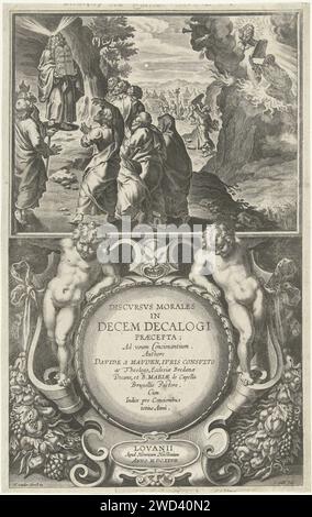 Moses empfängt die Gesetzgebungstabellen und zeigt sie dem Volk, Cornelis Galle (I), nach Nicolaas van der Horst, 1627 drucken Titelseite in zwei Teilen: Oben eine Performance mit Moses, die die Gesetzgebungstabellen von Gott empfangen und dann dem Volk zeigen. Unter dem Titel des Buches in einer runden Kartusche, die mit zwei Putten und Fruchtguirle verziert ist. Druckerei: Südhollandsprint Hersteller: Antwerppublisher: Louvain Papierstich Moses erhält die Tabellen des Gesetzes von Gott. Gott schreibt die Gebote auf die zwei Steintafeln. Moses kommt mit den neuen Tabletten und wird erwartet b Stockfoto