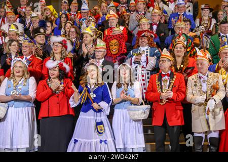 Bundeskanzler begrüßt Karnevals-Prinzenpaare im Bundeskanzleramt - Empfang des Bundes Deutscher Karneval und Abordnungen mit Prinzenpaaren aus dem Bundesländer durch den Bundeskanzler. Die Karnevalisten beim Empfang. DEU, Deutschland, Berlin, 18.01.2024: *** Bundeskanzler begrüßt Karnevalspärchen beim Empfang des Bundeskanzleramtes und Delegationen mit fürstlichen Paaren aus den bundesländern durch den Bundeskanzler die Karnevalspärchen am Empfang DEU, Deutschland, Berlin, 18 01 2024 Stockfoto