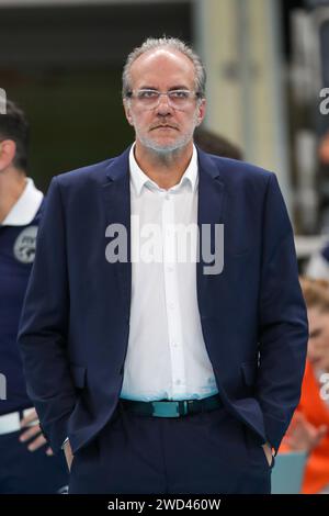 Trainer Marcelo Mendez von Jastrzebski Wegiel wurde beim Volleyballspiel der CEV Champions League Volley 2024 zwischen Jastrzebski Wegiel und SVG Luneburg in Hall (jastrzebie-Zdroj) gesehen. Endpunktzahl: Jastrzebski Wegiel 3:0 (25:17, 25:16, 25:19) SVG Lüneburg. Stockfoto