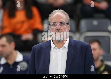 Jatrzebie Zdroj, Polen. Januar 2024. Trainer Marcelo Mendez von Jastrzebski Wegiel wurde beim Volleyballspiel der CEV Champions League Volley 2024 zwischen Jastrzebski Wegiel und SVG Luneburg in Hall (jastrzebie-Zdroj) gesehen. Endpunktzahl: Jastrzebski Wegiel 3:0 (25:17, 25:16, 25:19) SVG Lüneburg. (Foto: Grzegorz Wajda/SOPA Images/SIPA USA) Credit: SIPA USA/Alamy Live News Stockfoto