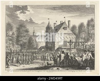 Überstellung zweier Gefangener an den Militärrichter, 1753, Simon Fokke, 1753 – 1755 Drucken Überstellung zweier Gefangener durch das Landesgericht Friesland in Leeuwarden an das Militärgericht, 12. Januar 1753. Die Gefangenen werden von einer militärischen Eskorte unter großem öffentlichen Interesse geliebt. Rechts vor dem Kanzleramt ein Gerüst und Galgen. Amsterdam Papier ätzend Unterhaus, Parlament, Kammer Leeuwarden. Bundeskanzleramt Stockfoto