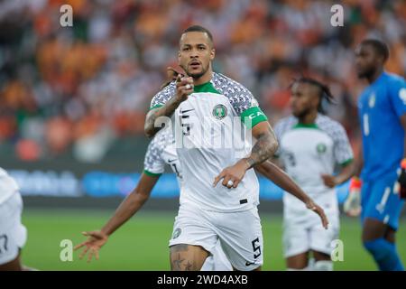 Abidjan, Nigeria. Januar 2024. Elfenbeinküste gegen Nigeria. Afrikanischer Nationenpokal AFCON 2023. William Troost Ekong punktet für Nigeria. Victor Modo Stockfoto