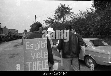 Persönlichkeiten aus 1965-71 DEU, Deutschland, Dortmund: Persönlichkeiten aus der Politik, Wirtschaft und Kultur aus den Jahren 1965-71. DEU, Deutschland, Dortmund: Persönlichkeiten aus Politik, Wirtschaft und Kultur aus den Jahren 1965-71. NRW *** Persönlichkeiten aus 1965 71 DEU, Deutschland, Dortmund Persönlichkeiten aus Politik, Wirtschaft und Kultur aus den Jahren 1965 71 DEU, Deutschland, Dortmund Persönlichkeiten aus Politik, Wirtschaft und Kultur aus den Jahren 1965 71 NRW Stockfoto