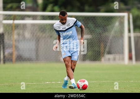 Santos, Brasilien. Januar 2024. SP - SANTOS - 01/18/2024 - SANTOS, TRAINING - Santos Spieler Guilherme während des Trainings im CT Rei Pele Trainingszentrum. Foto: Reinaldo Campos/AGIF (Foto: Reinaldo Campos/AGIF/SIPA USA) Credit: SIPA USA/Alamy Live News Stockfoto