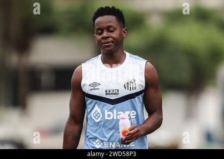 Santos, Brasilien. Januar 2024. SP - SANTOS - 01/18/2024 - SANTOS, TRAINING - Santos Spieler Cazares während des Trainings im CT Rei Pele Trainingszentrum. Foto: Reinaldo Campos/AGIF (Foto: Reinaldo Campos/AGIF/SIPA USA) Credit: SIPA USA/Alamy Live News Stockfoto