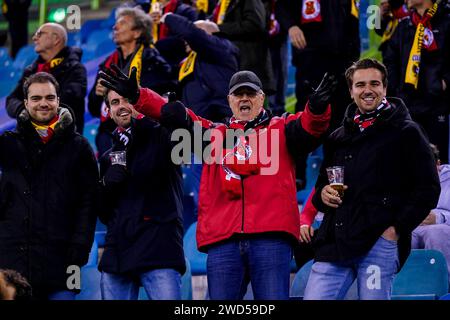 Arnheim, Niederlande. Januar 2024. ARNHEM, NIEDERLANDE - 18. JANUAR: Anhänger der AFC beim TOTO KNVB Cup Spiel zwischen Vitesse und AFC im GelreDome am 18. Januar 2024 in Arnheim, Niederlande. (Foto von Rene Nijhuis/Orange Pictures) Credit: Orange Pics BV/Alamy Live News Stockfoto