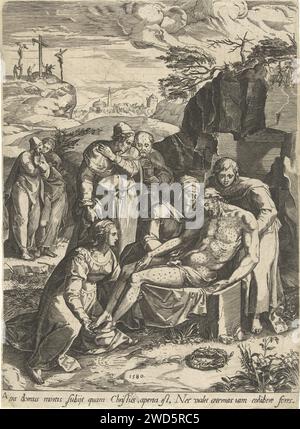Graflegging van Christus, anonym, nach Cornelis Cort, nach Giulio Clovio, 1580 Druck vor der Öffnung in einem Felsen liegt der Körper Christi auf einem Stein, unterstützt von Maria und Johannes. Maria Magdalena kniet zu seinen Füßen. Joseph von Arimatea und Nikodemus sind etwas hinter ihnen. Im Hintergrund eine hügelige Landschaft mit dem Berg Golgatha auf der linken Seite. Rom Papier mit Gravur Christi (möglicherweise von Engeln) Stockfoto
