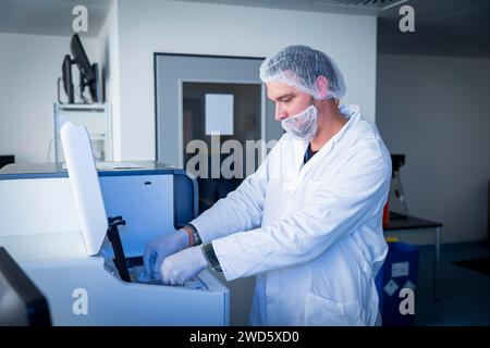 Als Unternehmen für molekulargenetische Diagnostik ist die Biotype GmbH Teil der Molecular Diagnostics Group (MDG), die mit der zusammenarbeitet Stockfoto