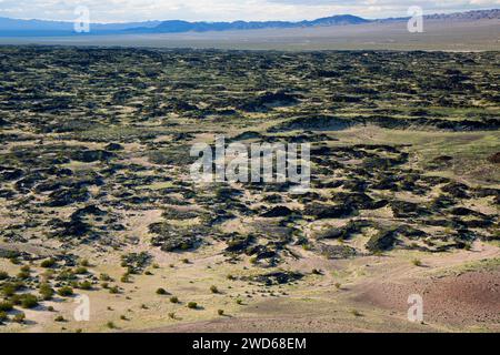 Blick von Amboy Krater Trail, Trails Mojave Nationalmonument, California Stockfoto