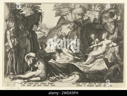 Diana entdeckt die Schwangerschaft von Callisto, Hendrick Goltzius (Werkstatt von), nach Hendrick Goltzius, 1590 Druck Diana entdeckt, dass Callisto schwanger ist. Sie steht, sitzt neben ihrer Höhle mit ihrem Gefolge, ein beschuldigter Finger bei Callisto. Zwei Zeilen lateinischer Text unter der Aufführung. Dieser Druck ist Teil einer Serie von 52 Drucken, die Geschichten aus Ovids Metamorphosen darstellen. Diese Serie ist in drei nummerierte Serien unterteilt: Zwei von 20 Ausdrucken und einer von 12 Ausdrucken. Dieser Ausdruck gehört zur zweiten Serie. Haarlem Papiergravur Diana mit ihren Nymphen entdeckt die Schwangerschaft von Callisto. PR Stockfoto