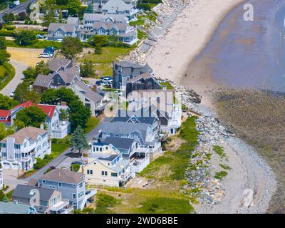 Historische Uferhäuser aus der Vogelperspektive am North Beach am Ocean Boulevard in Town of Hampton, New Hampshire NH, USA. Stockfoto