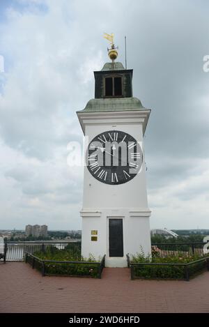 Die Uhr der Petrovaradin-Festung in Novi Sad, Serbien. Stockfoto