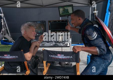 HARRISON FORD und ANTHONY MACKIE in CAPTAIN AMERICA: BRAVE NEW WORLD (2025) unter der Regie von JULIUS ONAH. Quelle: MARVEL STUDIOS / Album Stockfoto