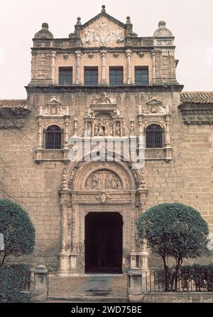 FACHADA DEL MUSEO DE SANTA CRUZ - SIGLO XVI Verfasser: ENRIQUE EGAS (1455-1534). ORT: MUSEO HOSPITAL DE SANTA CRUZ. Toledo. SPANIEN. Stockfoto