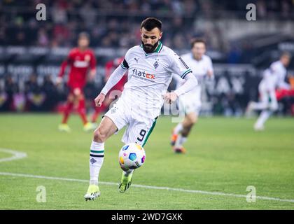 Mönchengladbach, Borussia-Park, 14.01.24: Franck Honorat (Gladbach) am Ball im Spiel 1.BL Borussia Mönchengladbach vs. VFB Stuttgart. Stockfoto