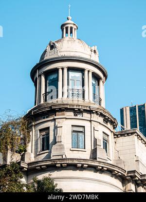 Ein wunderschöner Turm eines alten Gebäudes in Wuhan, China Stockfoto