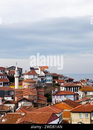 Tirilye, Bursa - 1. Januar 2024 : Blick auf Tirilye, einen der historischen und touristischen Orte von Bursa, TÜRKEI Stockfoto