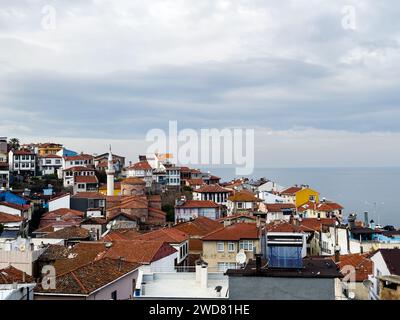 Tirilye, Bursa - 1. Januar 2024 : Blick auf Tirilye, einen der historischen und touristischen Orte von Bursa, TÜRKEI Stockfoto