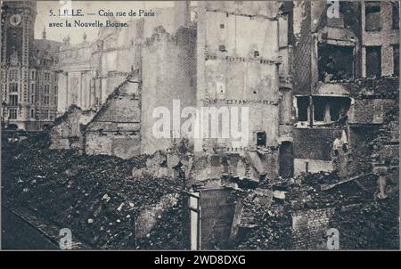 5. Lille. — Coin rue de Paris avec la Nouvelle Bourse. Stockfoto