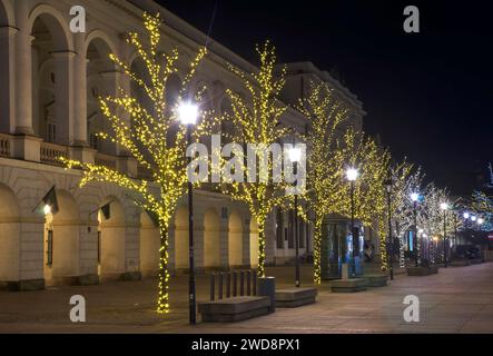 Urlaub Dekorationen von Nowy Swiat Straße in Warschau. Polen Stockfoto