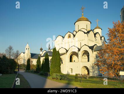 Kathedrale der Fürsprache der heiligen Jungfrau Maria bei der heiligen Fürsprache (pokrowski) Kloster in Susdal. Russland Stockfoto