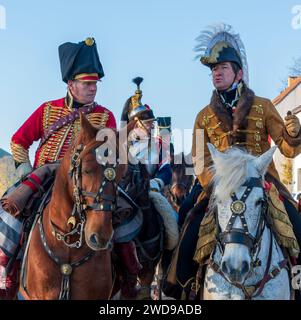 Reenactors in Napoleonischen Uniformen auf dem Schlachtfeld von Waterloo zu Pferd Stockfoto