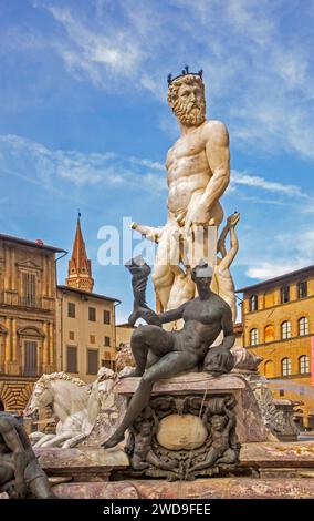 Neptunbrunnen vor dem Palazzo Vecchio an der Piazza della Signoria in Florenz (Florenz). Italien Stockfoto