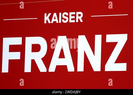 München, Deutschland 19. Januar 2024: Fussball, Herren, Bundesliga, Saison 2023/2024, FC Bayern München, Würdigung von Franz Beckenbauer, Gedenkfeier in der Allianz Arena der Schriftzug Kaiser Franz, Franz Beckenbauer Stockfoto