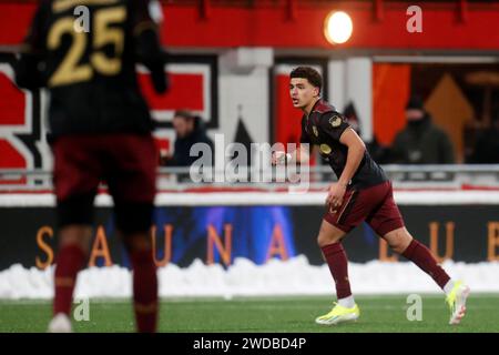 MAASTRICHT, NIEDERLANDE - 19. JANUAR: Rafik el Arguioui von Jong FC Utrecht sucht den Ball während des Matches MVV Maastricht zwischen Jong FC Utrecht am 19. Januar 2024 in de Geusselt in Maastricht, Niederlande. (Foto von Orange Pictures) Credit: Orange Pics BV/Alamy Live News Stockfoto