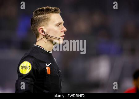 Eindhoven, Niederlande. Januar 2024. EINDHOVEN, NIEDERLANDE - 19. JANUAR: Schiedsrichter Maarten Bolwerk beim niederländischen Keuken Kampioen Divisie Spiel zwischen dem FC Eindhoven und de Graafschap im Jan Louwers Stadion am 19. Januar 2024 in Eindhoven, Niederlande. (Foto: Broer van den Boom/Orange Pictures) Credit: Orange Pics BV/Alamy Live News Stockfoto