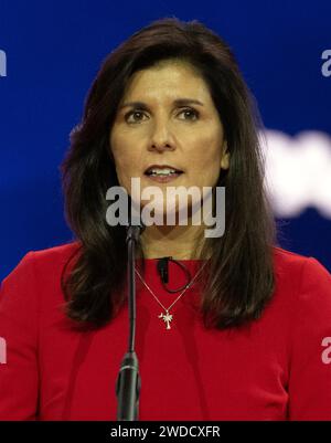 Nikki Haley, ehemaliger Botschafter der Vereinigten Staaten bei den Vereinten Nationen und angekündigter Kandidat für die Kandidatur der Republikanischen Partei für das Amt des Präsidenten der Vereinigten Staaten von Amerika 2024, äußert sich auf der Konservativen Politischen Aktionskonferenz (CPAC) 2023 in National Harbor, Maryland, USA, am Freitag, den 3. März. 2023. Vermerk: Ron Sachs / CNP /MediaPunch Stockfoto