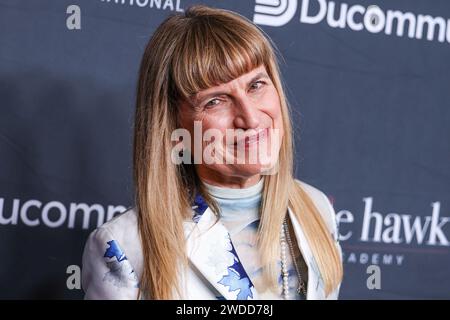 Beverly Hills, Usa. Januar 2024. BEVERLY HILLS, LOS ANGELES, KALIFORNIEN, USA - 19. JANUAR: Catherine Hardwicke kommt bei den 21. Annual Living Legends of Aviation Awards, die am 19. Januar 2024 im Beverly Hilton Hotel in Beverly Hills, Los Angeles, Kalifornien, USA, stattfinden. (Foto: Xavier Collin/Image Press Agency) Credit: Image Press Agency/Alamy Live News Stockfoto