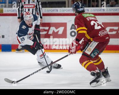 # Duesseldorfer EG vs. Nürnberg Ice Tigers, Eishockey, Penny DEL, 39. Spieltag, Saison 2023/2024, 19.01.2024 Foto: Eibner-Pressefoto/Thomas Haesler Stockfoto