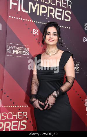 Bayan Layla / Verleihung des Bayerischen Filmpreises / Prinzregenten Theater / München / 19. Januar 2024 *** Bayan Layla Präsentation des Bayerischen Filmpreises Prinzregenten Theater München 19. Januar 2024 Stockfoto