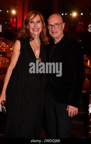 Andrea Sawatzki und Christian Berkel / Verleihung des Bayerischen Filmpreises / Party / Preisträger / Prinzregenten Theater / München / 19. Januar 2024 *** Andrea Sawatzki und Christian Berkel Verleihung des Bayerischen Filmpreises Partygewinnerin Prinzregenten Theater München 19. Januar 2024 Stockfoto