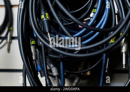 Details zu Jack-Kabeln, Gitarrenkabeln Stockfoto