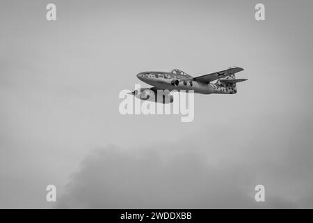 Messerschmitt Me 262, Flugzeugträger bei der Royal International Air Tattoo 2023. Stockfoto